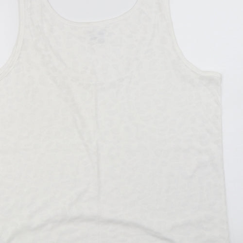 JD Williams  Womens White Animal Print  Basic T-Shirt Size 20