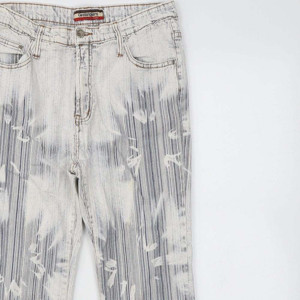 Preworn Womens White   Flared Jeans Size 32 in L23 in