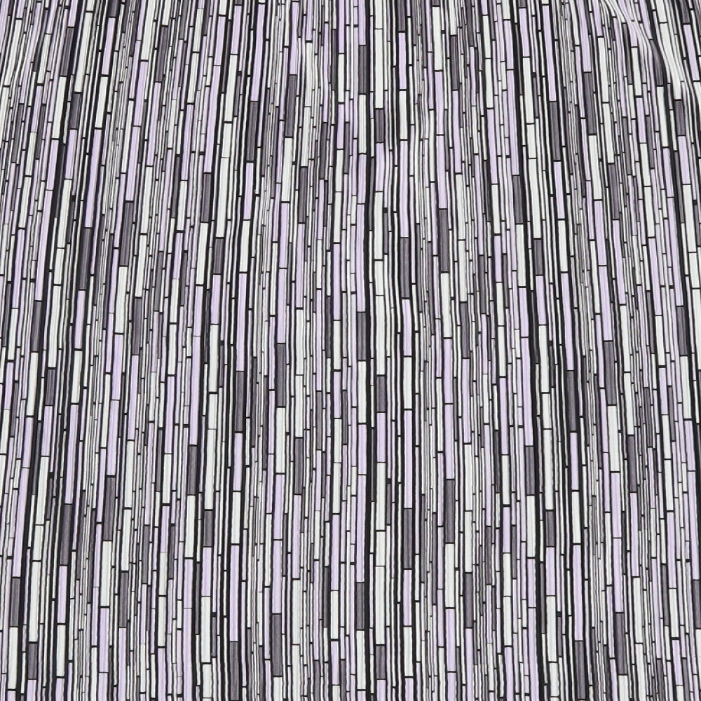 essence Womens Purple Geometric  Basic T-Shirt Size 24