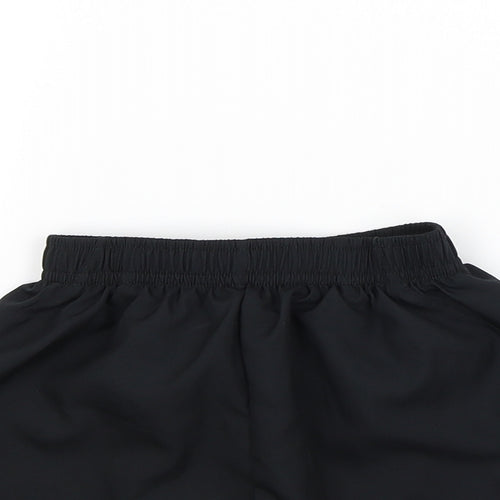 Umbro Boys Black   Bermuda Shorts Size 4-5 Years - Man City FC