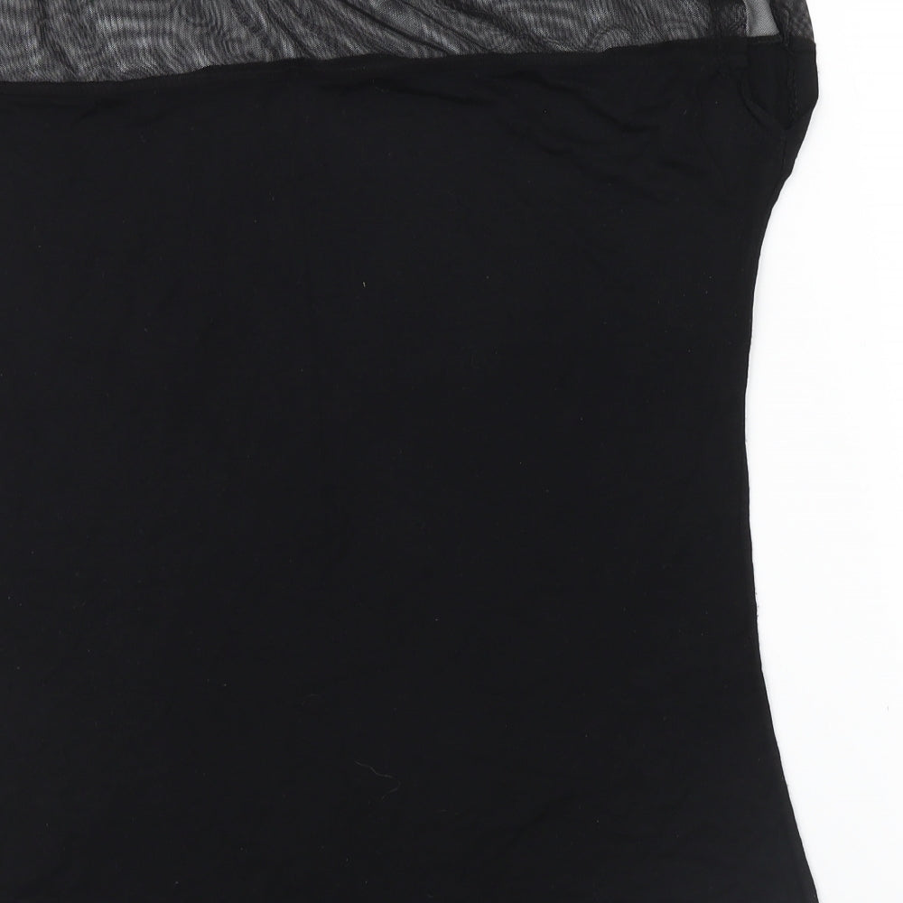 Su and More Womens Black   Basic T-Shirt Size M  - London