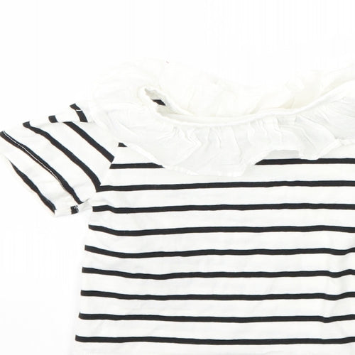 Preworn Baby White Striped  Basic T-Shirt Size 12-18 Months