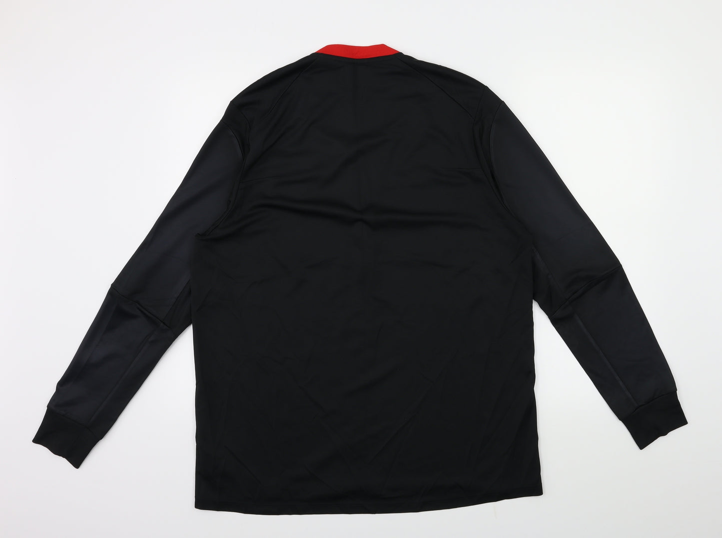 Umbro Mens Black    T-Shirt Size XL