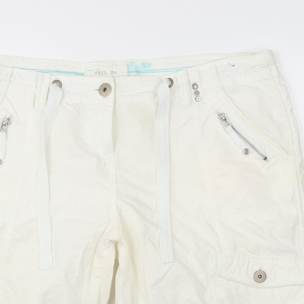 New Look Womens White   Chino Shorts Size 18
