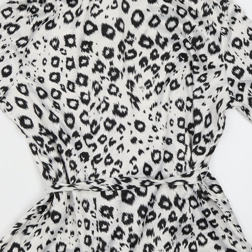 AntiliaFemme Womens White Animal Print  Basic Button-Up Size M