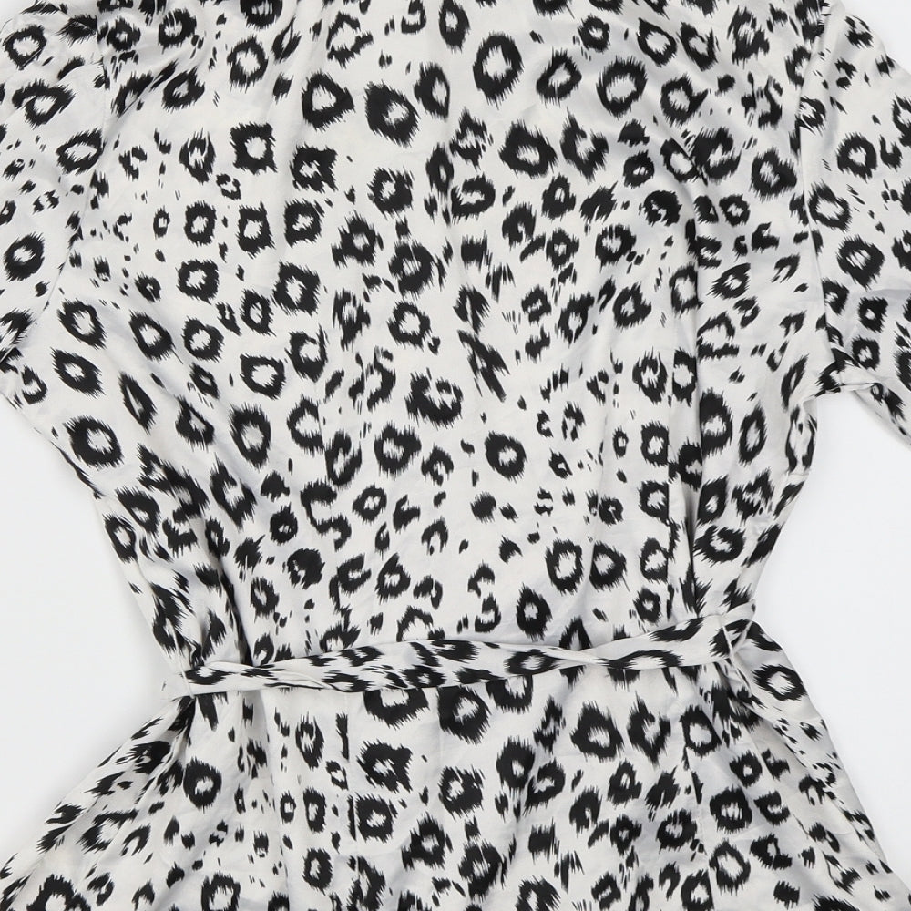 AntiliaFemme Womens White Animal Print  Basic Button-Up Size M