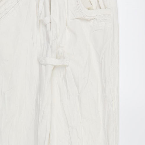 Preworn Womens White   Trousers  Size 28 in L28 in