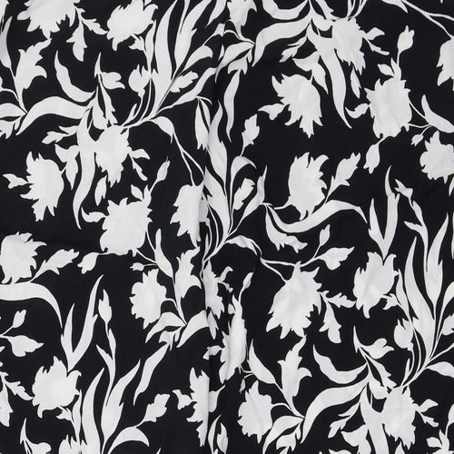 Preworn  Womens Black Floral  Trousers  Size 30 in L26 in