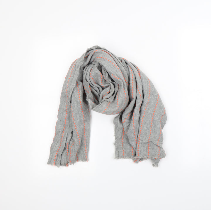 Preworn Womens Grey Scarf