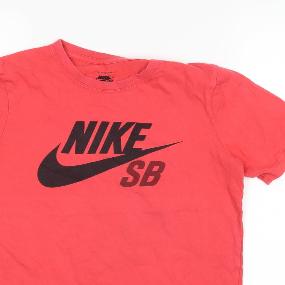 Nike Boys Red   Basic T-Shirt Size 10-11 Years