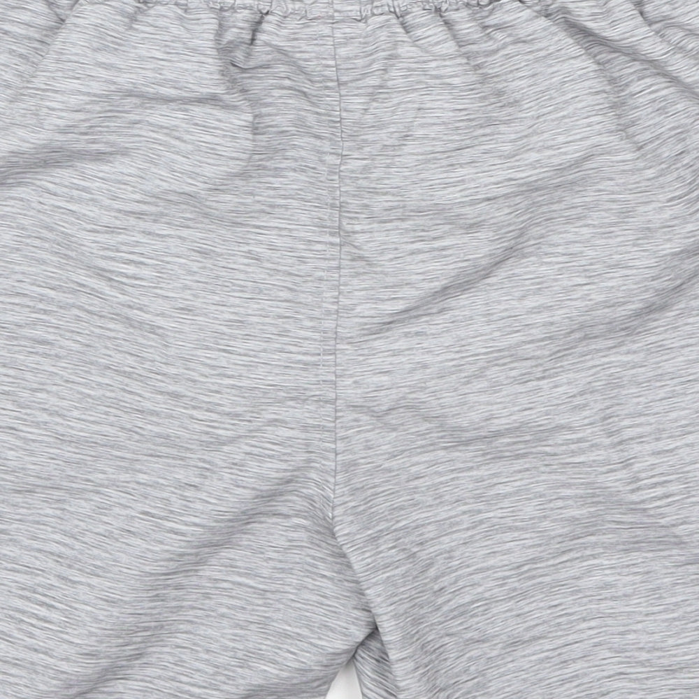 ellesse Boys Grey   Utility Shorts Size 13-14 Years