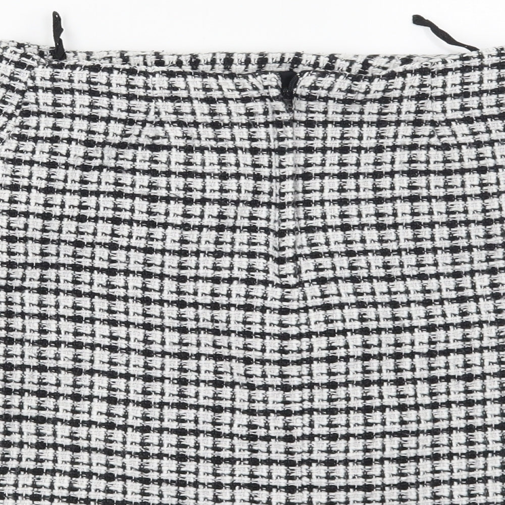 Tammy Girls Black Check  Mini Skirt Size 12 Years