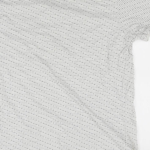 George Mens White  Jersey  T-Shirt Size XL