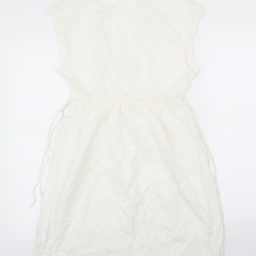 H&M Womens White Floral  Fit & Flare  Size 8