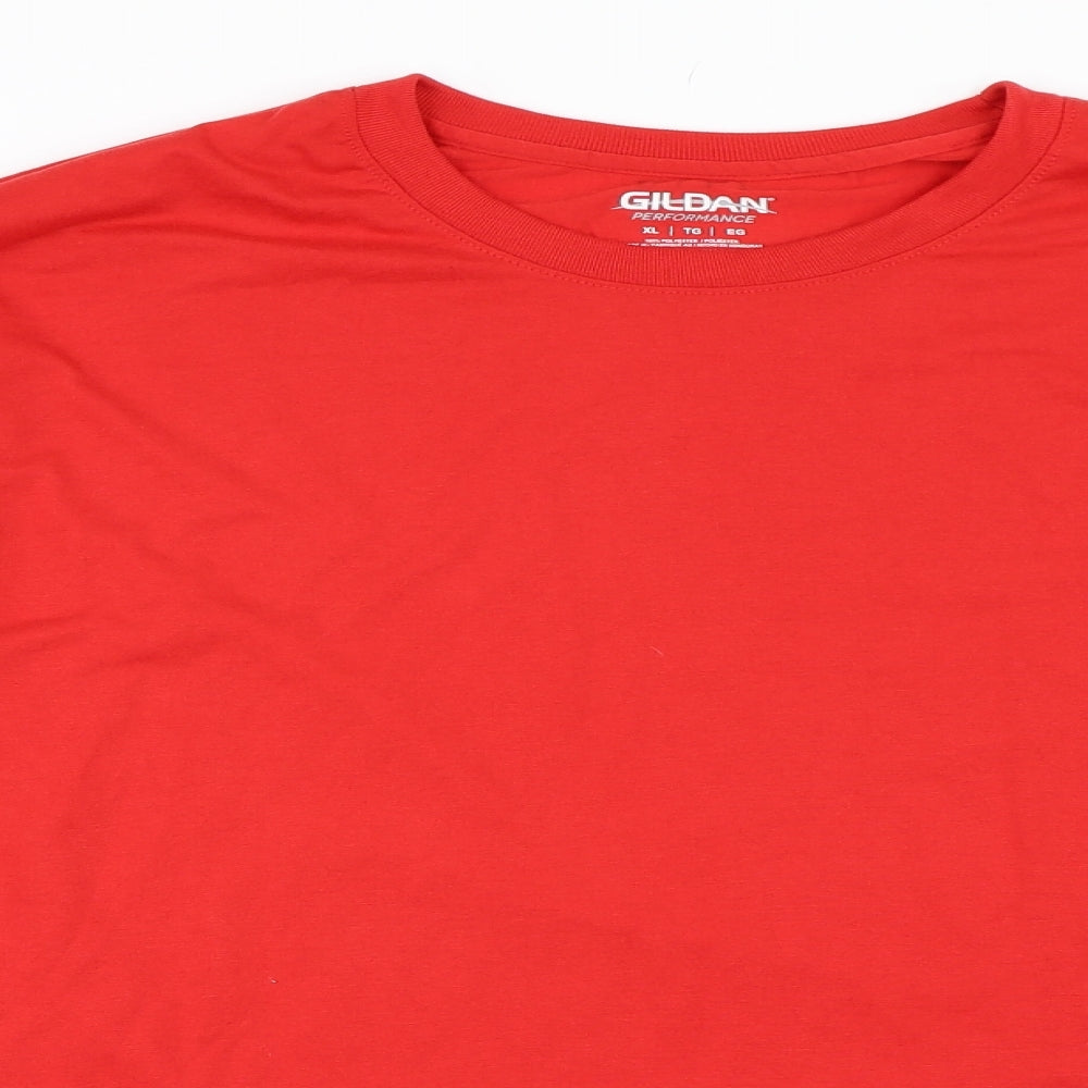 Gildan Mens Red    T-Shirt Size XL