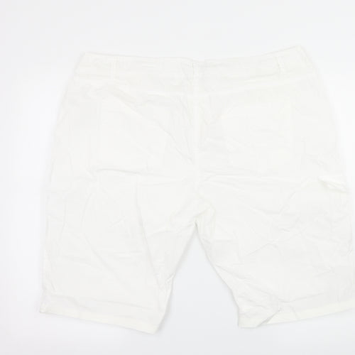 South Womens White   Cargo Shorts Size 18
