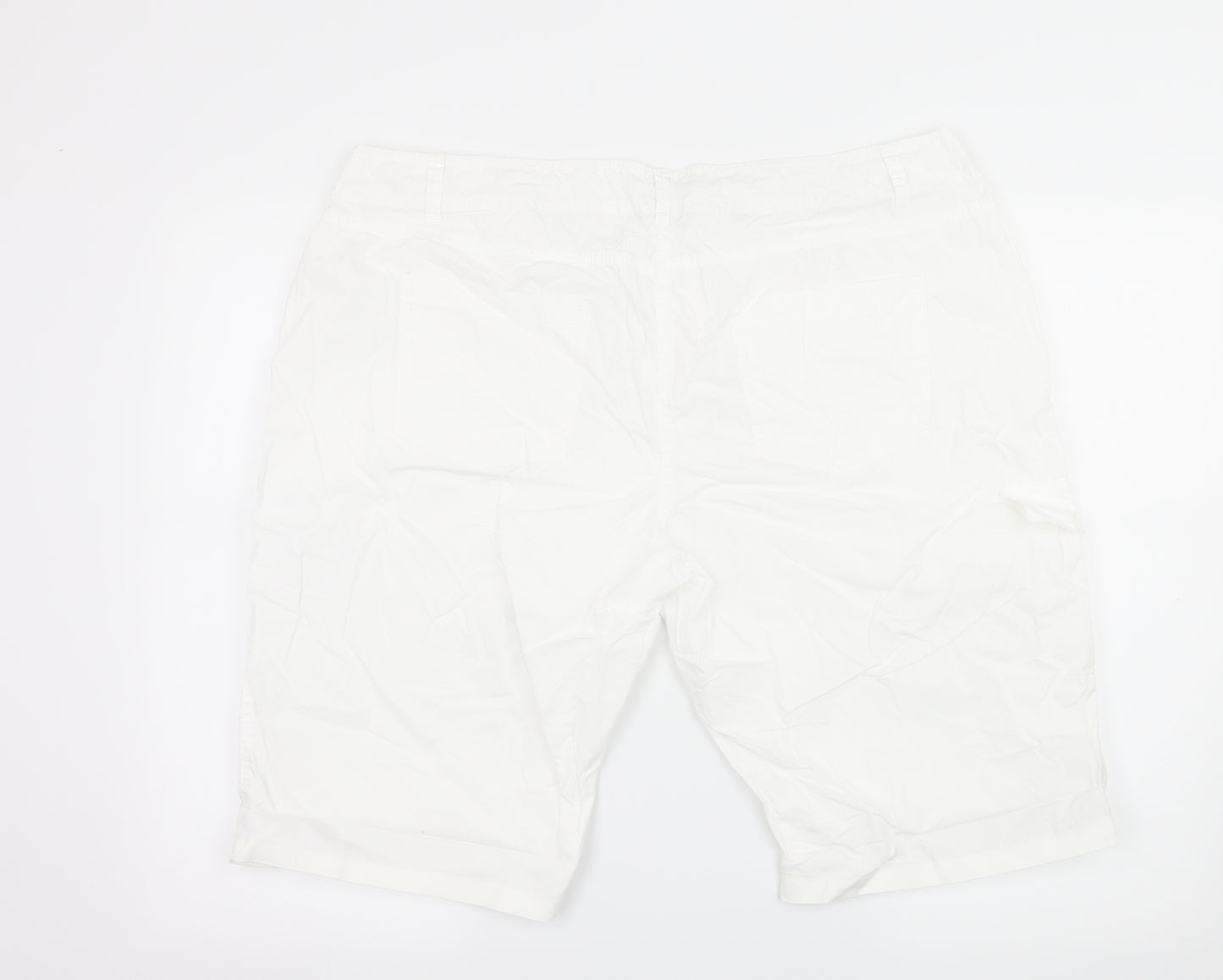 South Womens White   Cargo Shorts Size 18