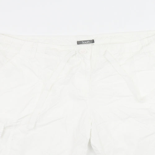 South Womens White   Cargo Shorts Size 18