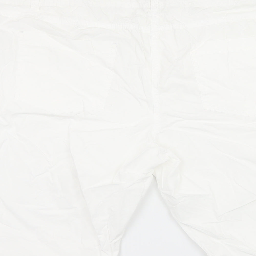 South Womens White   Cargo Shorts Size 18