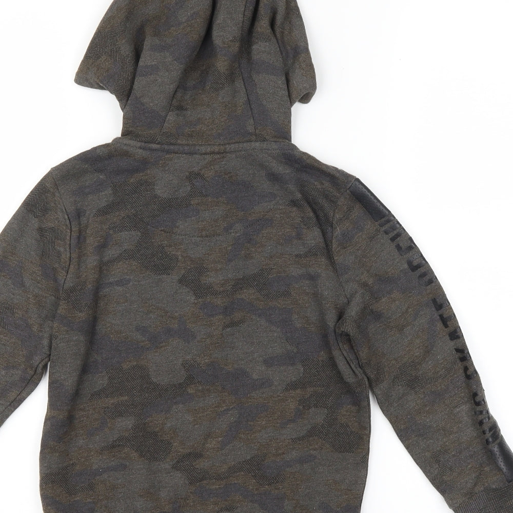 F&F Boys Green Camouflage  Pullover Hoodie Size 5-6 Years