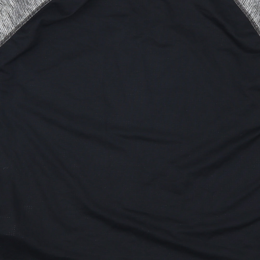 Under armour Mens Grey   Basic T-Shirt Size L
