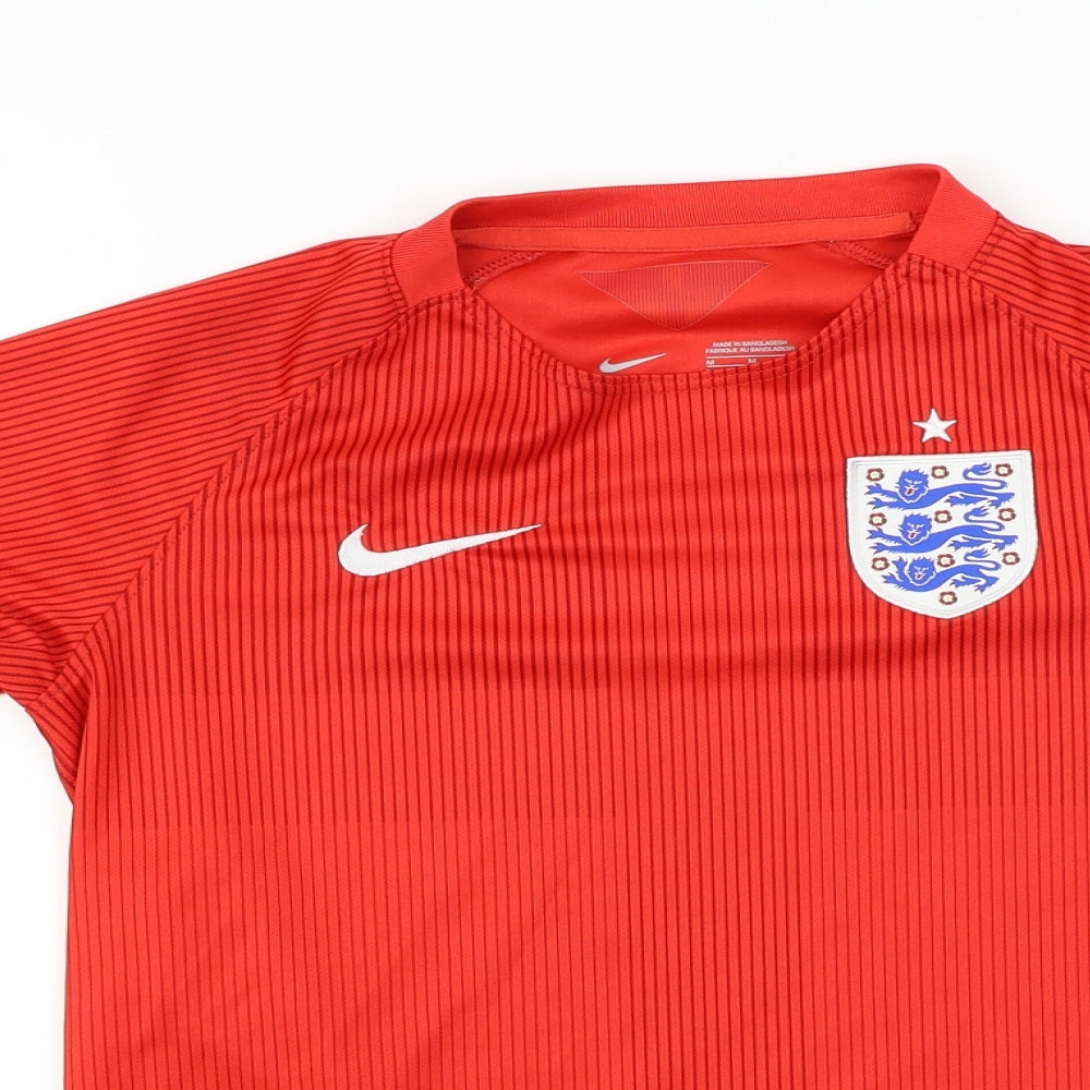 England  Boys Red Striped  Basic T-Shirt Size M