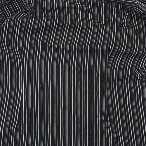 Cedar Wood State Mens Black Striped   Button-Up Size M