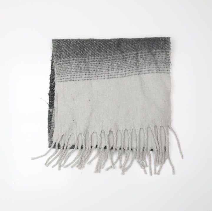 Preworn Womens Grey Scarf