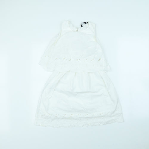 New Look Womens White   Fit & Flare  Size 6