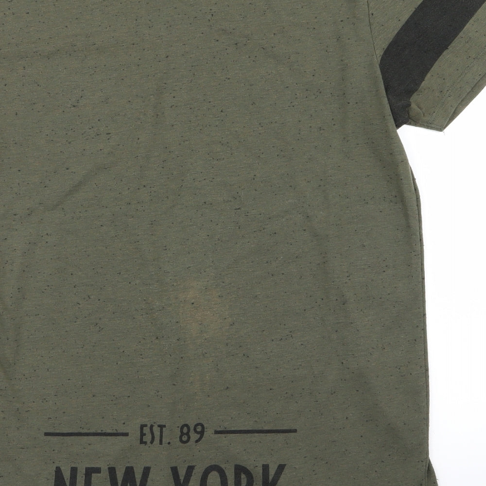 Cedar Wood State Mens Green    T-Shirt Size M