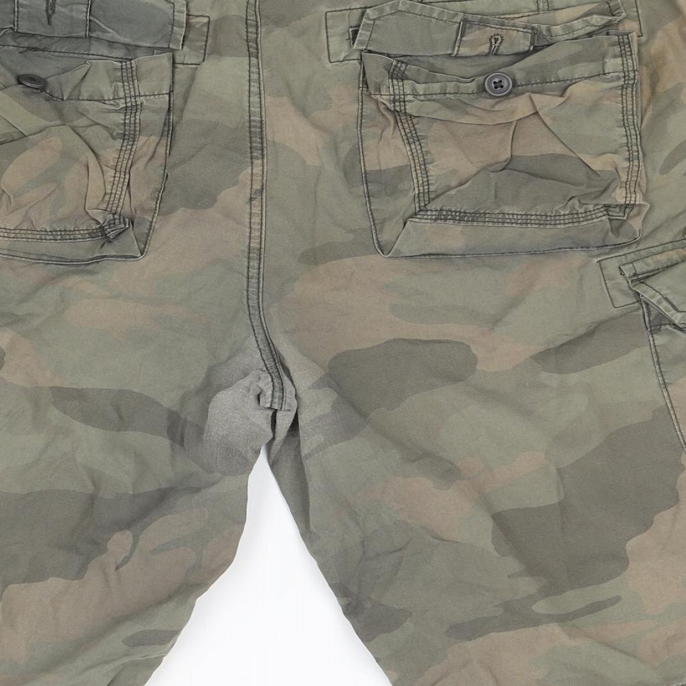 Marks and Spencer Mens Green Camouflage  Cargo Shorts Size 36
