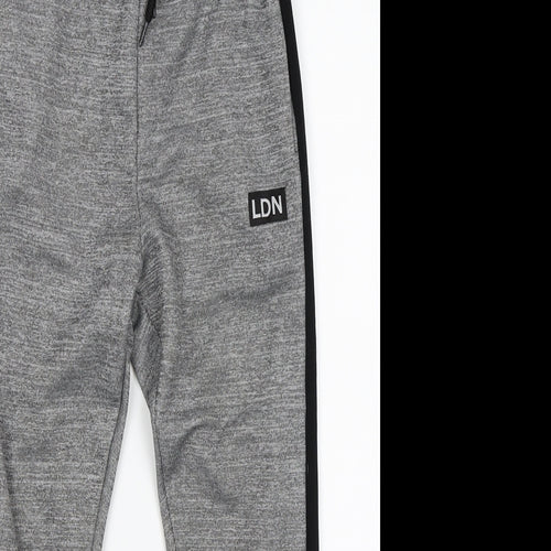 Closure Boys Grey   Sweatpants Trousers Size 8-9 Years