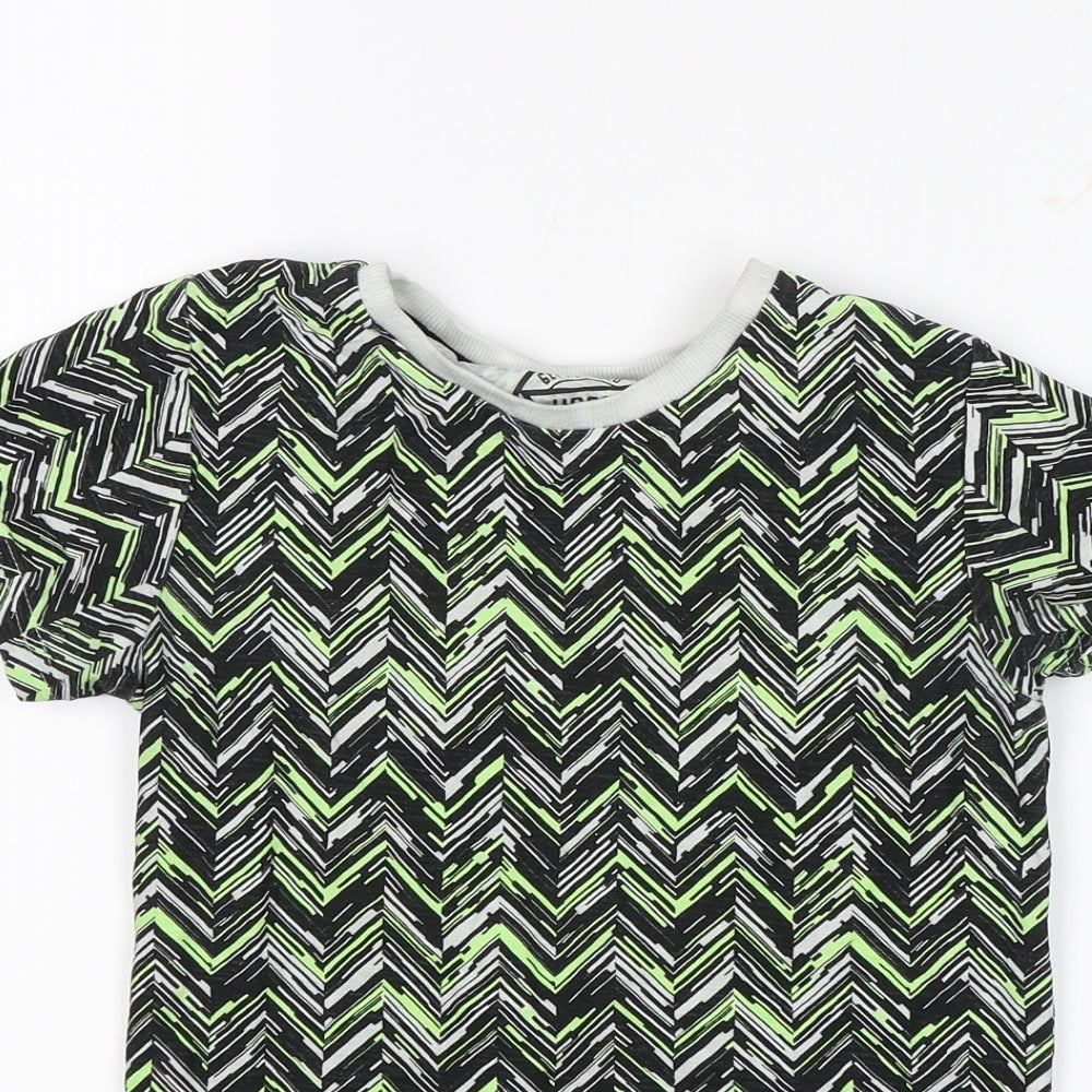 Matlan Boys Green Geometric  Basic T-Shirt Size 8 Years
