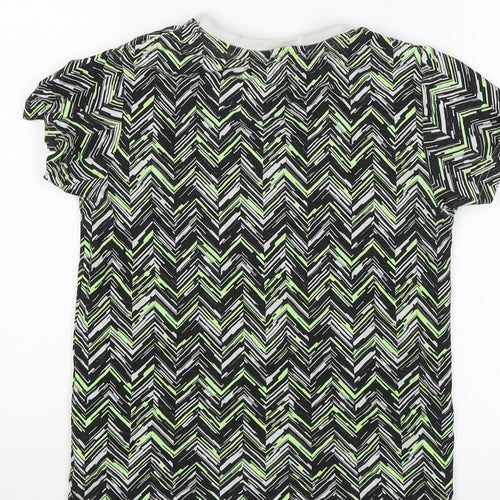 Matlan Boys Green Geometric  Basic T-Shirt Size 8 Years
