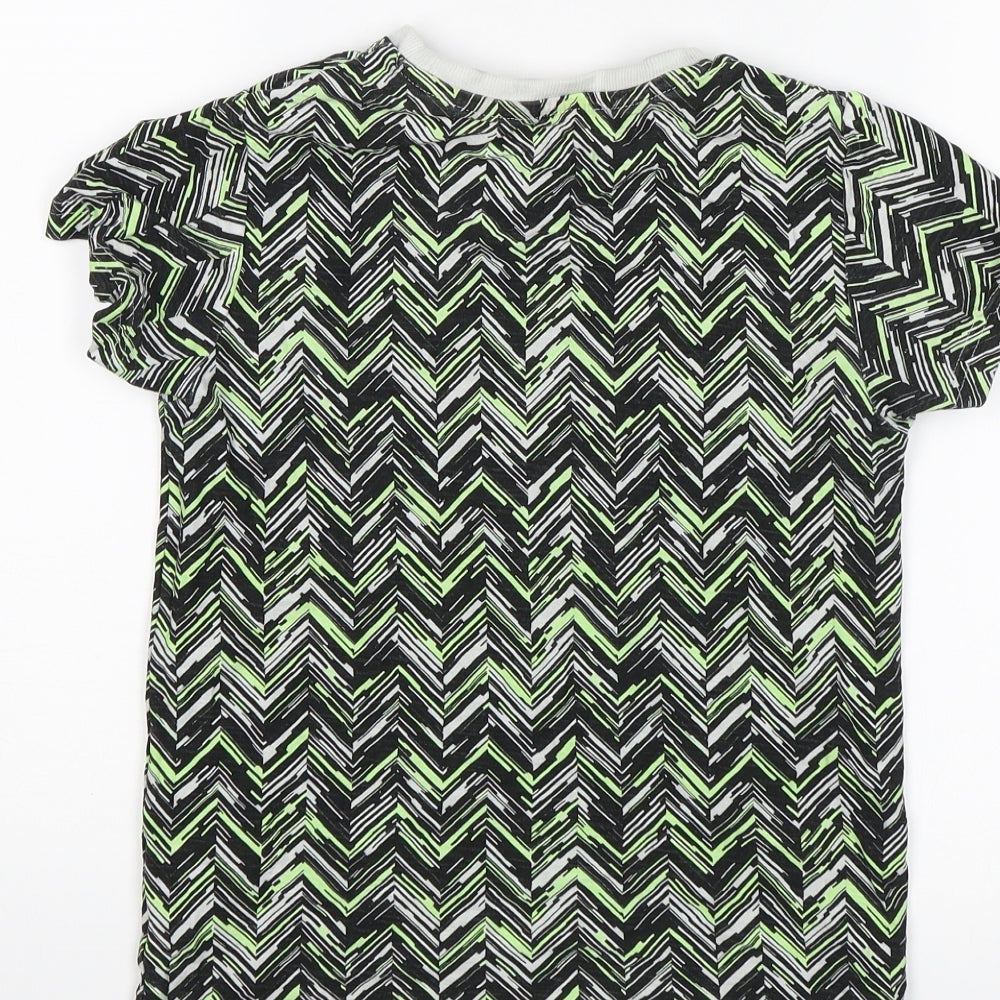 Matlan Boys Green Geometric  Basic T-Shirt Size 8 Years