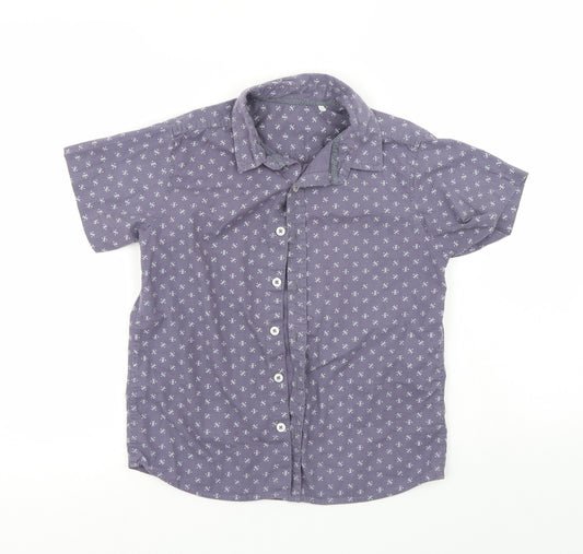 Front view of TU boys’ grey basic button-up, size 9, years