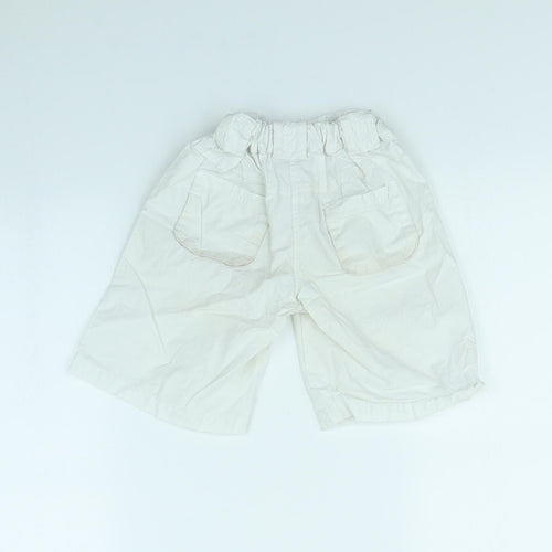 TU Girls White   Mom Shorts Size 6 Years