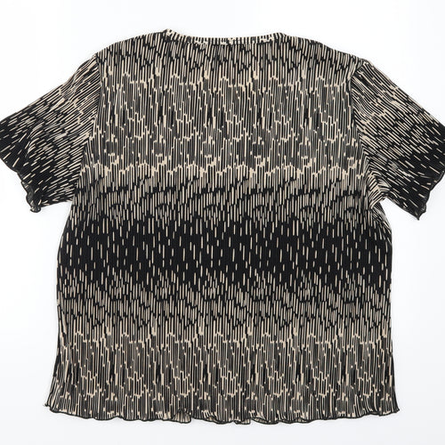 Style plus Womens Beige Geometric  Basic T-Shirt Size XL