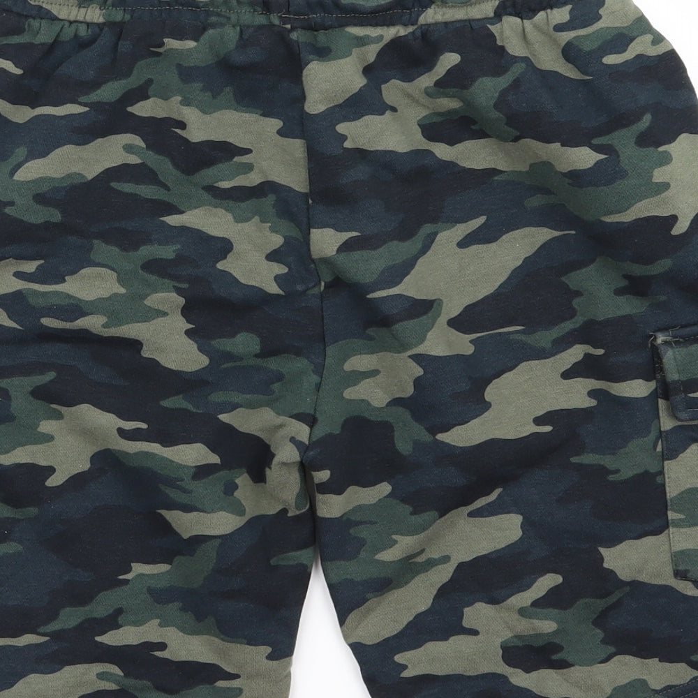 George Mens Green Camouflage  Cargo Shorts Size S