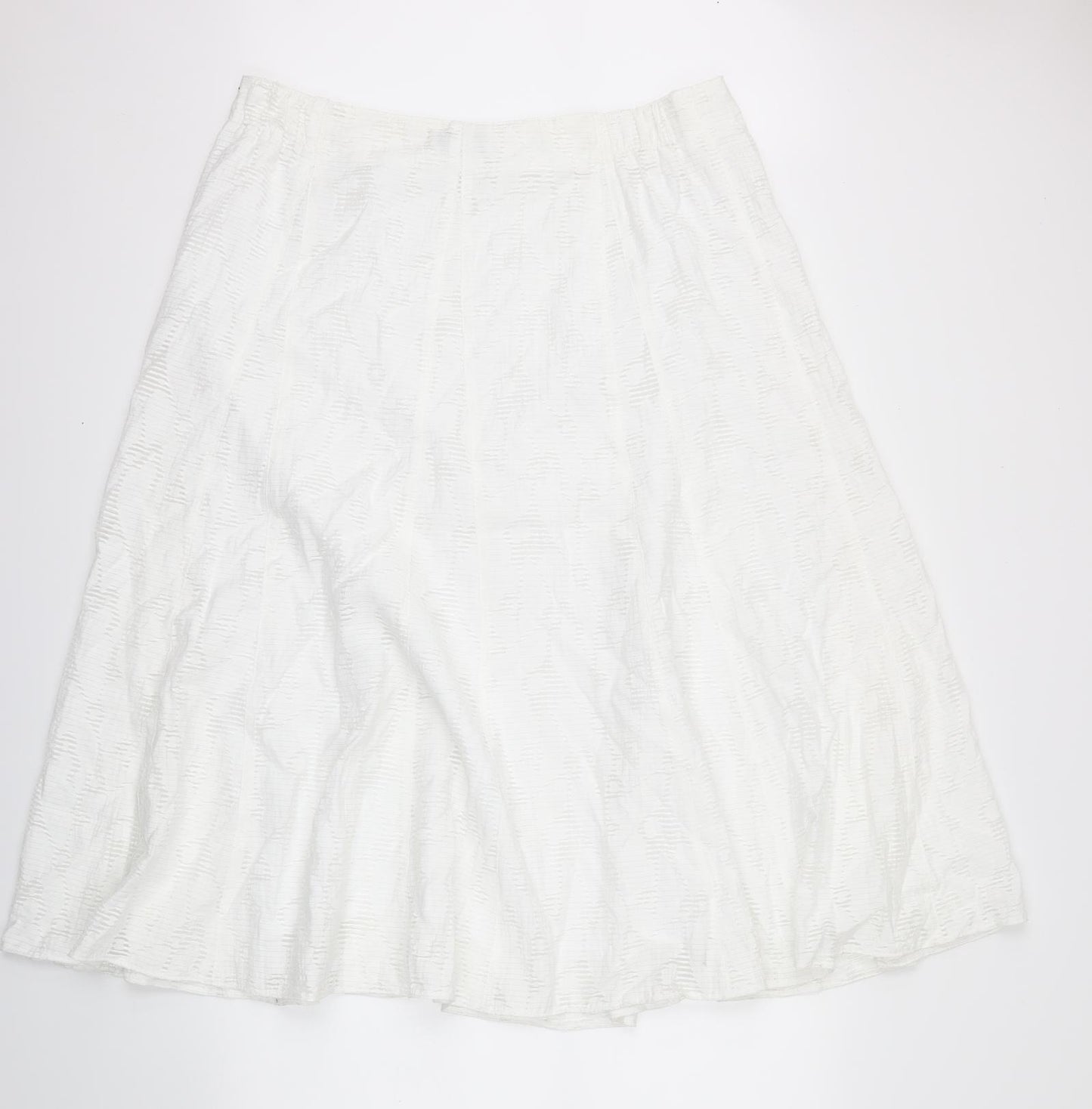 Classic Womens White   Flare Skirt Size 18