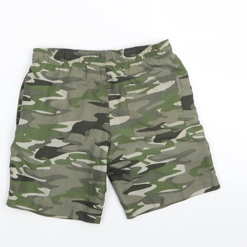 Store Twenty One Boys Green Camouflage  Cargo Shorts Size 3-4 Years