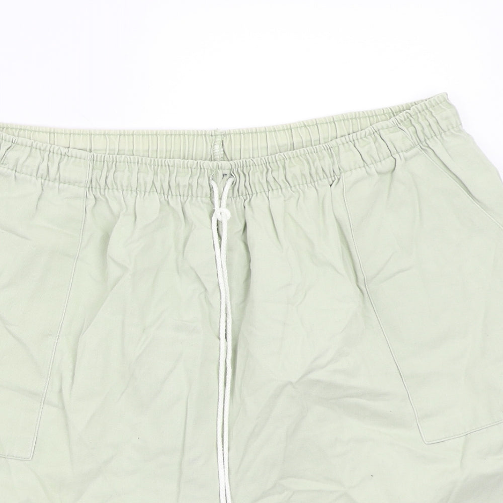 Preworn Womens Green   Bermuda Shorts Size 20