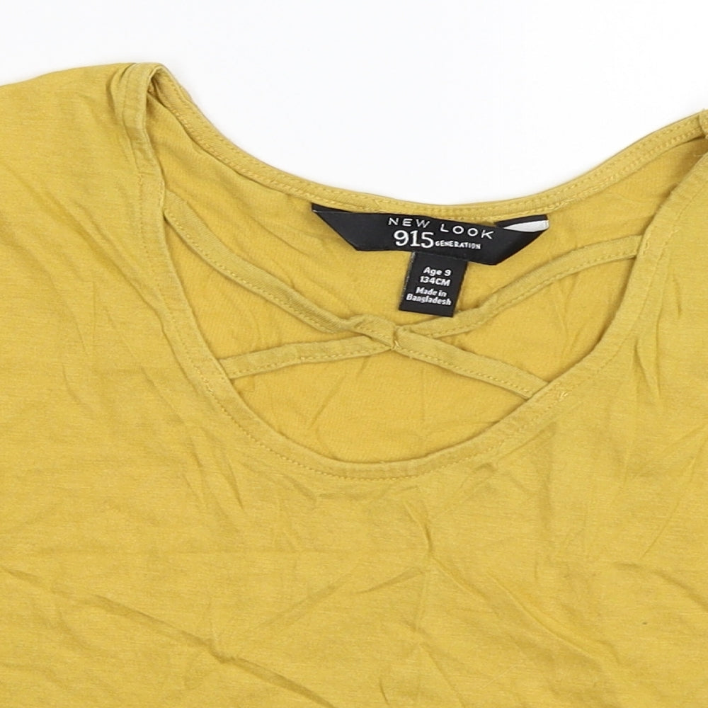 New Look Girls Yellow   Cropped T-Shirt Size 9 Years