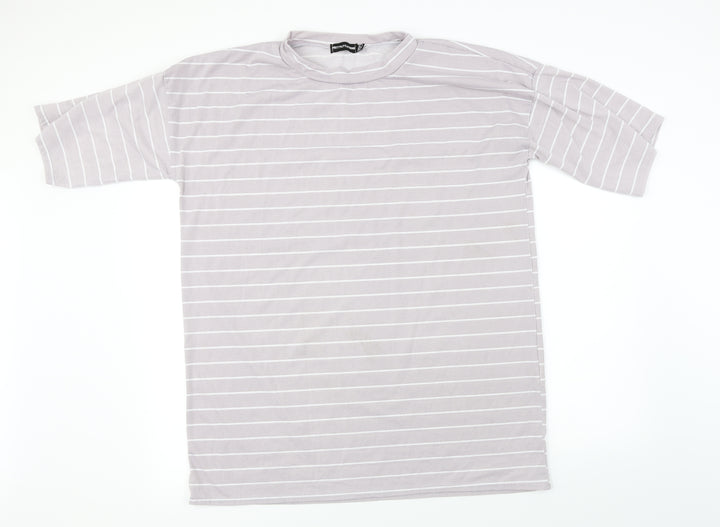 PRETTYLITTLETHING  Womens Green Striped  Basic T-Shirt Size 12