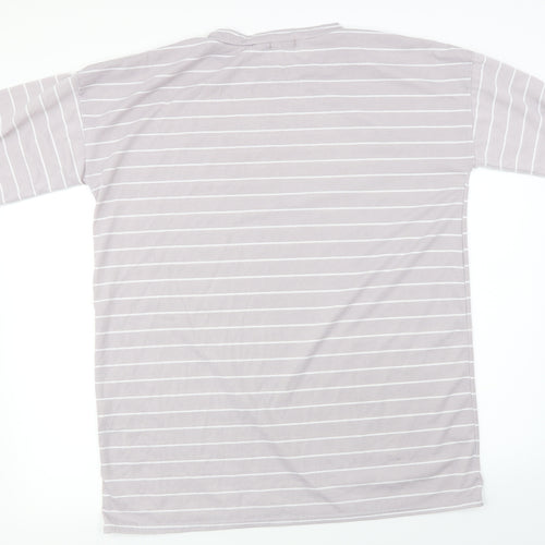 PRETTYLITTLETHING  Womens Green Striped  Basic T-Shirt Size 12