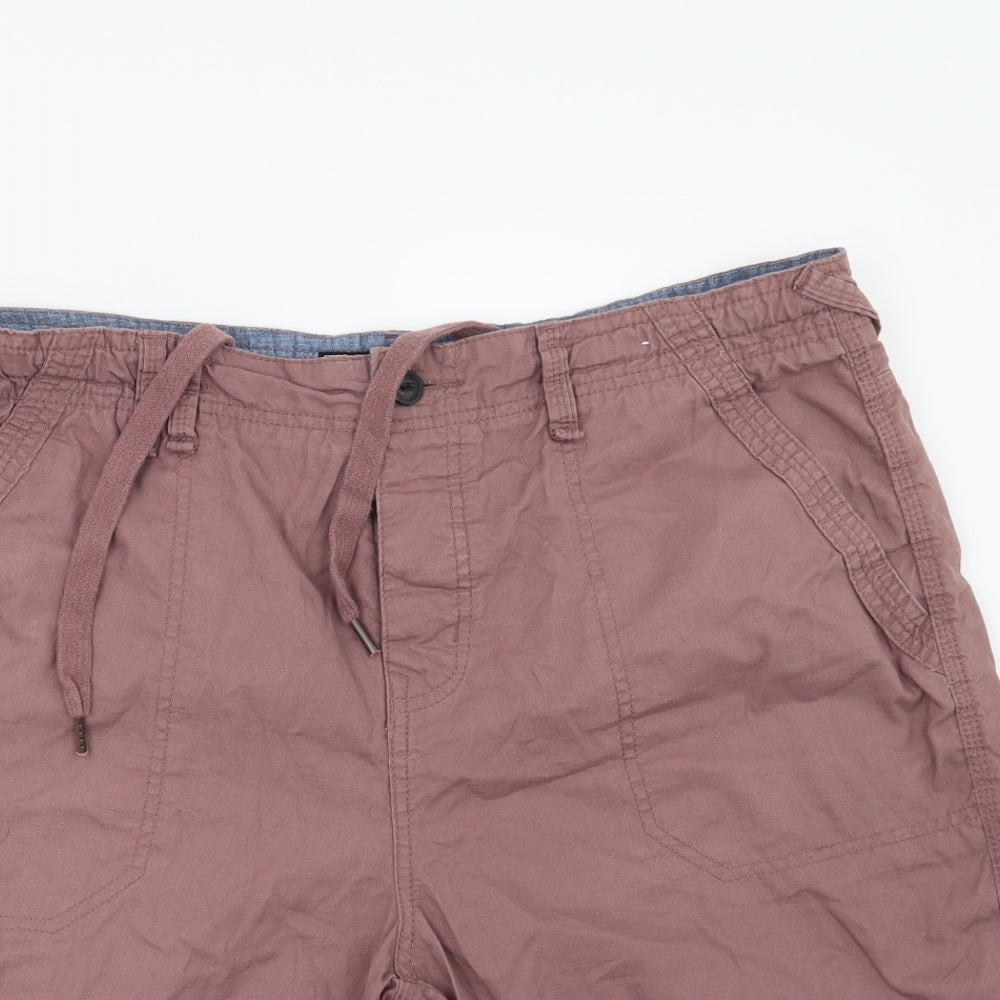 Red Herring Mens Red   Bermuda Shorts Size 38 in