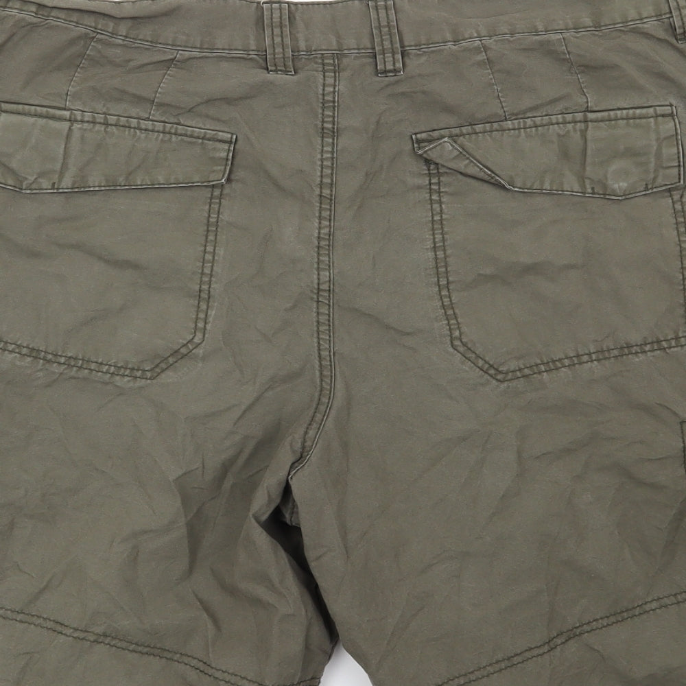 George Mens Green   Cargo Shorts Size 38 in