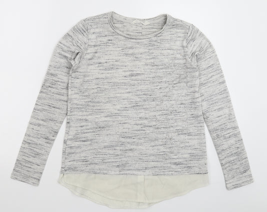 Front view of H&M girls’ grey knit jumper, size 13-14, years