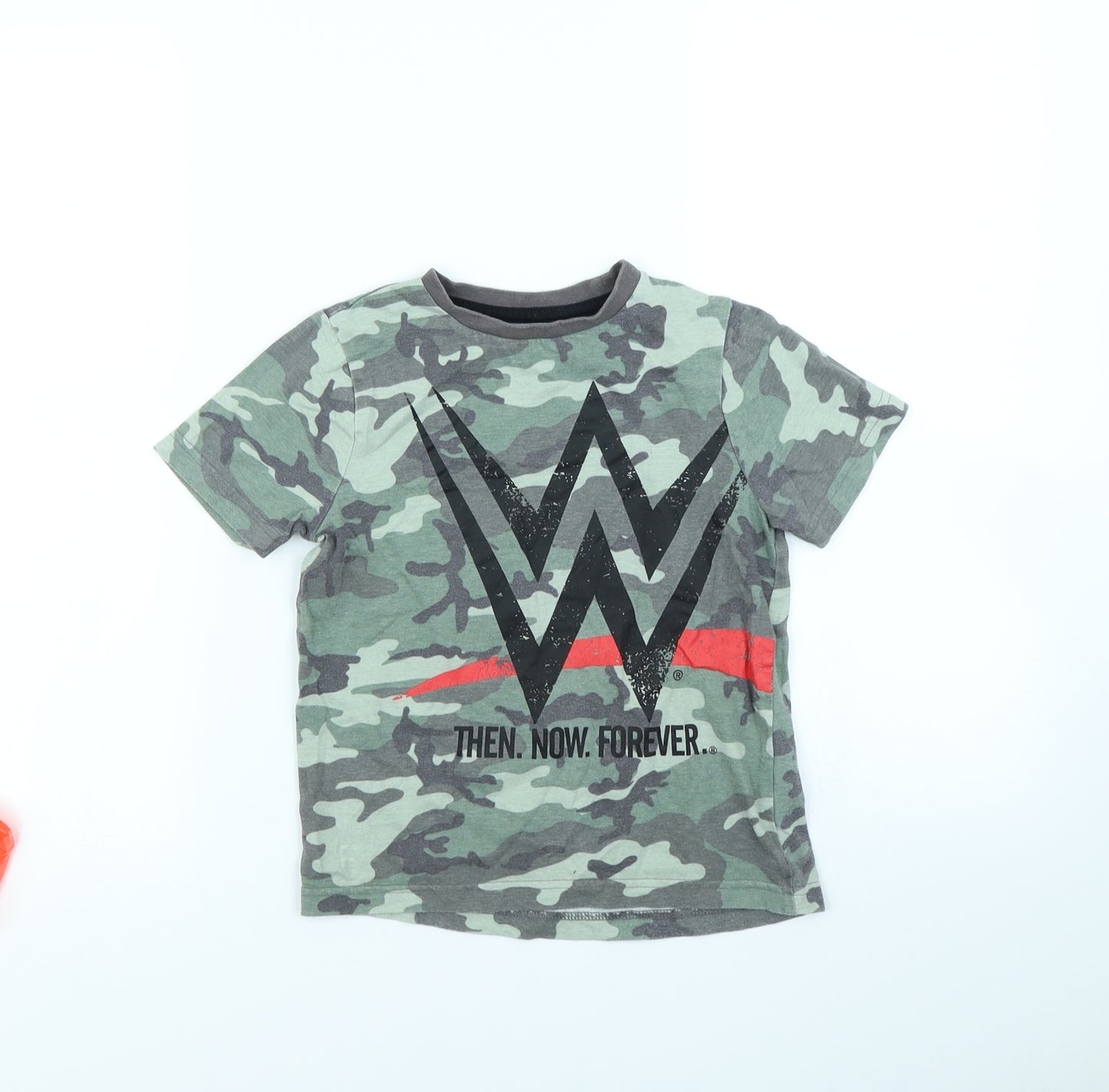 Nutmeg Boys Green Camouflage  Basic T-Shirt Size 4 Years  - WWE