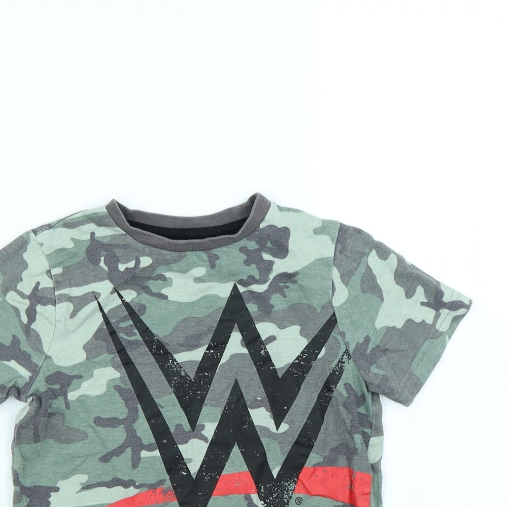 Nutmeg Boys Green Camouflage  Basic T-Shirt Size 4 Years  - WWE